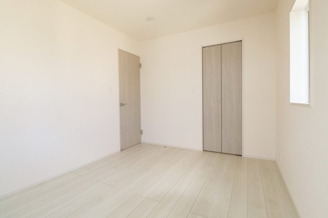 郡山市静町4期　　　　1号棟　　大成小学校、郡山第７中学区の洋室