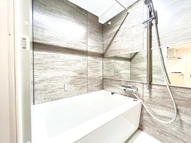 コスモ町屋の浴室