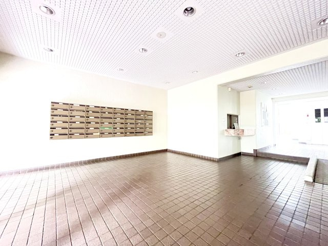 コスモ町屋の居間・リビング