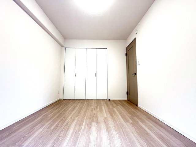 コスモ町屋の洋室