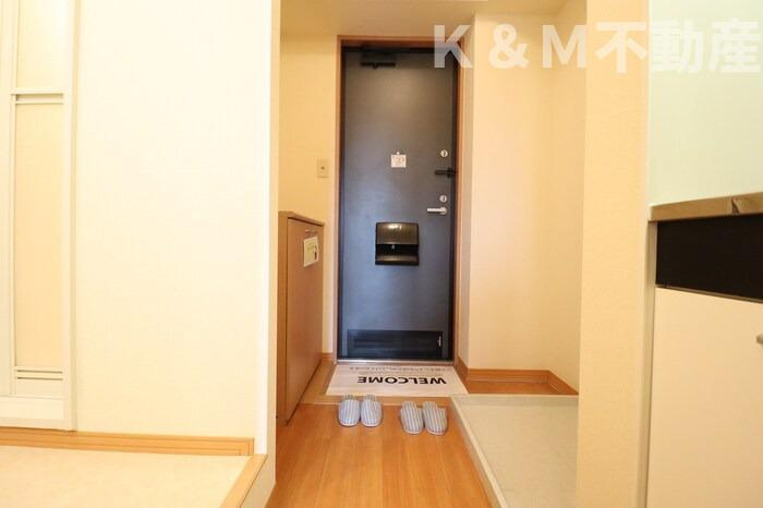 ヴィラデルニエの玄関|ゆったりとした玄関です