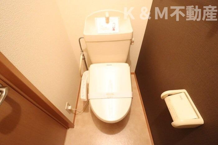 ヴィラデルニエのトイレ|コンパクトで使いやすいトイレです