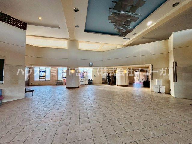 ライオンズガーデンシティ成田のエントランス