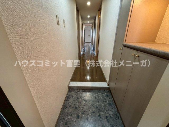 ライオンズガーデンシティ成田の玄関