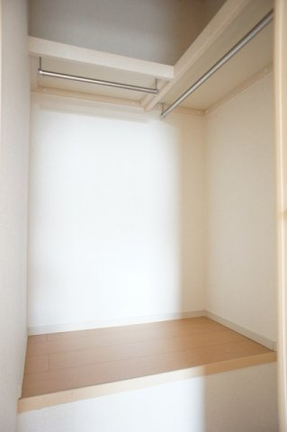 メゾン・ヴェルファイアⅤの収納