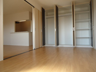 【内装】 | ル・パッサージュ | 洋室