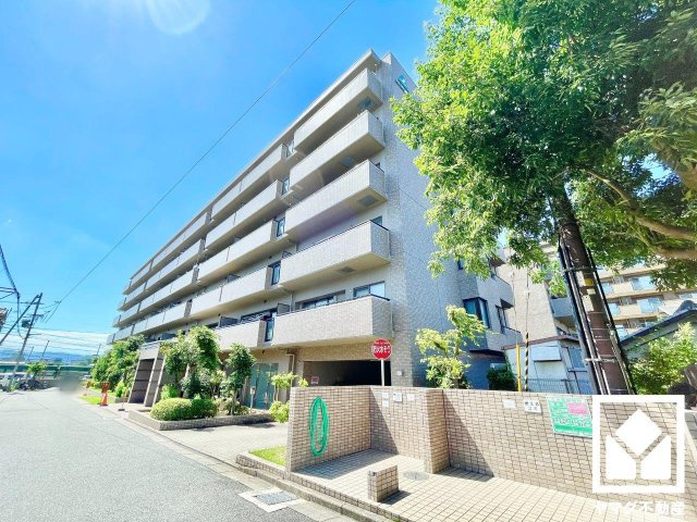 サーパス宇治木幡の外観