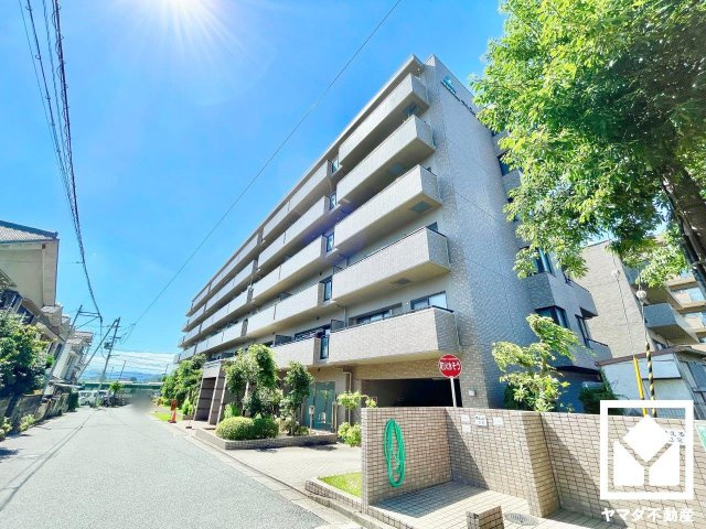 サーパス宇治木幡の外観