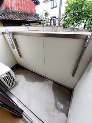 【バルコニー】 | パルクヴァンベール | 開放的で明るい空間を演出してくれるバルコニーです