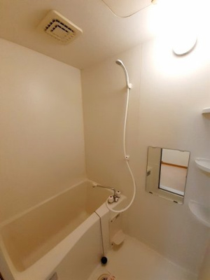 【浴室】 | プラティークレーブⅢ | お風呂で日々の疲れを落としましょう