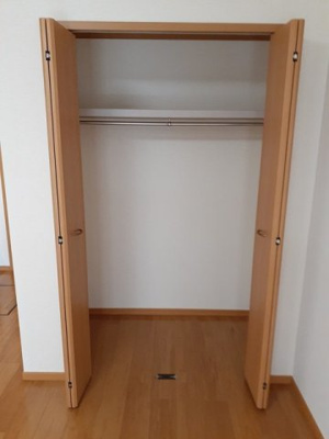 【収納】 | プラティークレーブⅢ | 専用の収納スペースです