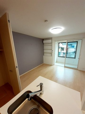 【居間・リビング】 | ヴィスキオ大蔵海岸 | ゆったりとしたリビングです