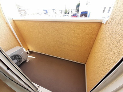 【バルコニー】 | ココアガーデンⅡ | バルコニーからの眺めを楽しみながら食事をしませんか