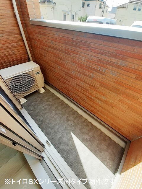 ミルト・ラフレシールのバルコニー