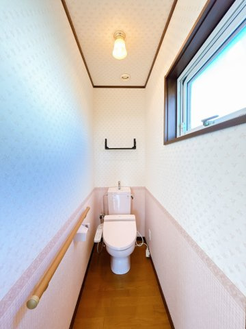 網走市潮見10丁目戸建のトイレ