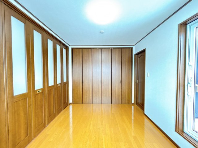 網走市潮見10丁目中古住宅の洋室