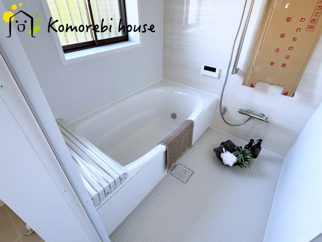 川島町三保谷宿　中古一戸建ての浴室|日々の疲れを癒すお風呂付です
