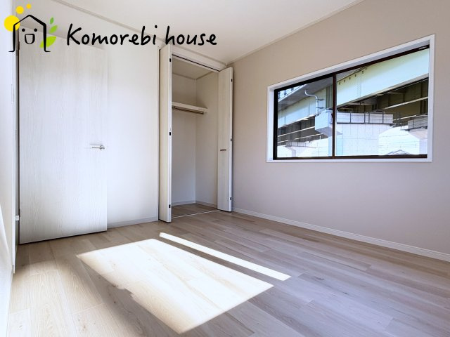 川島町三保谷宿　中古一戸建ての洋室|広々とした洋室です