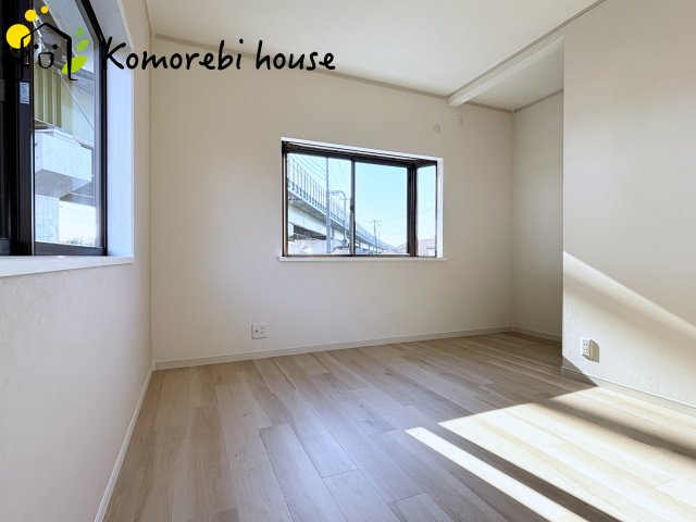 川島町三保谷宿　中古一戸建ての洋室|広々とした洋室です