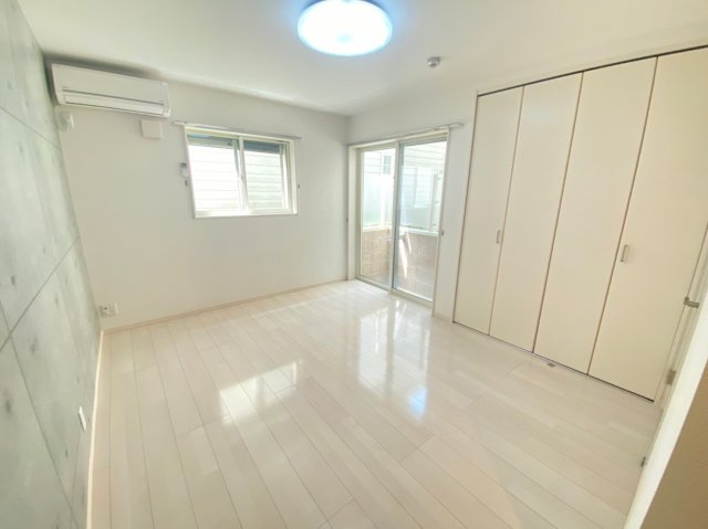 エビラ須磨の寝室