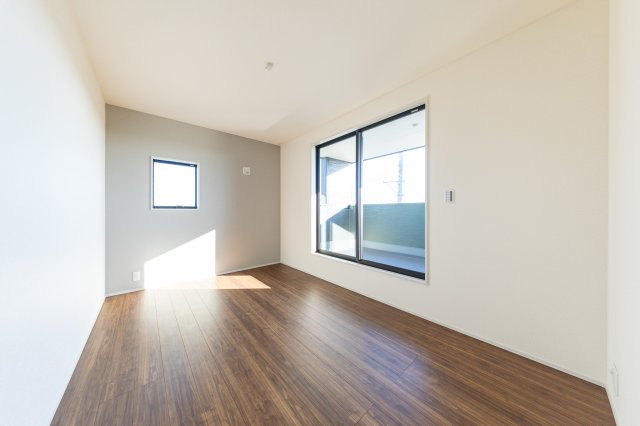 【洋室】 | 鈴鹿市池田町《2号棟》