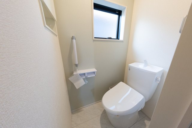 【トイレ】 | 鈴鹿市池田町《2号棟》 | 2階