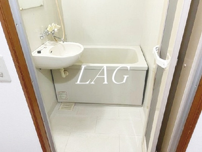 【浴室】 | キャタデイマンション上野入谷 | お風呂です。