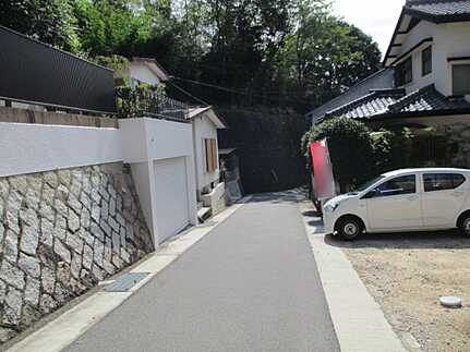 広島市西区己斐東2丁目　新築一戸建ての前面道路含む現地写真
