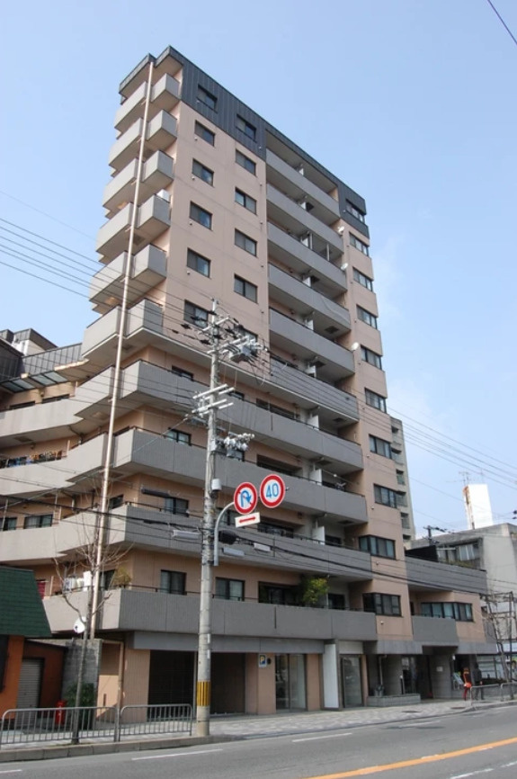 イーグルコート椥辻十条の外観