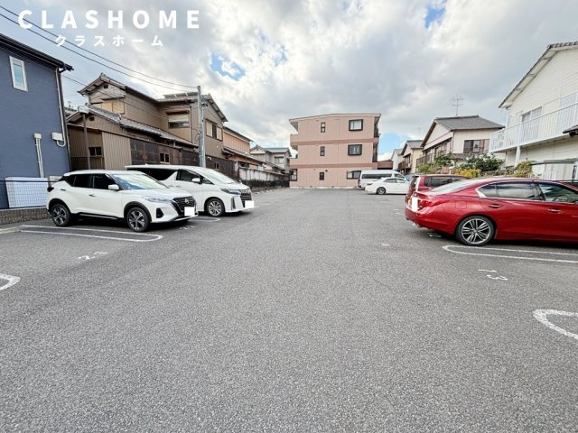 キャトル・セゾンⅡ　　刈谷市近郊の賃貸はクラスホーム刈谷店の駐車場