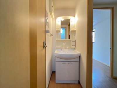 【洗面所】 | メゾンリュミエール | 洗髪洗面化粧台