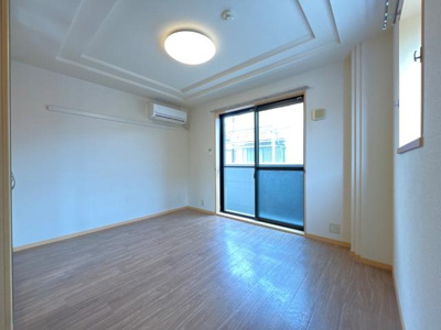 【内装】 | メゾンリュミエール | 洋室