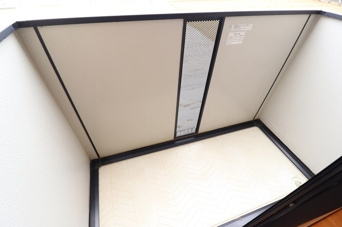 ヴィラデルニエのバルコニー|バルコニー