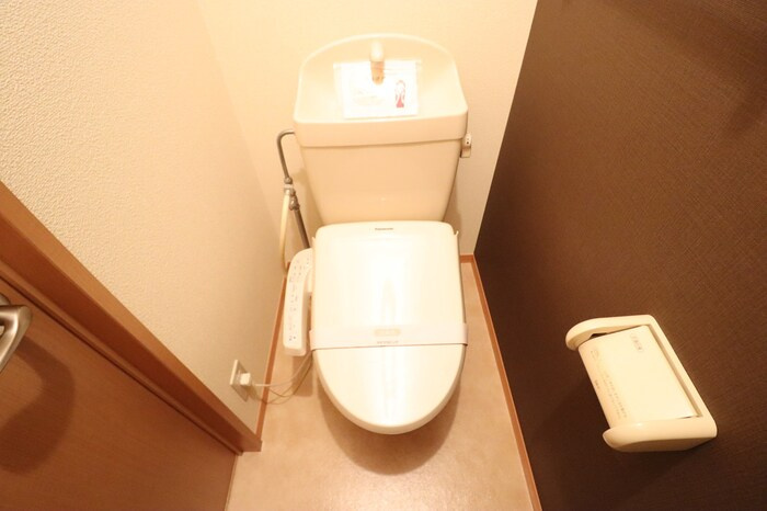 ヴィラデルニエのトイレ|温水洗浄暖房便座