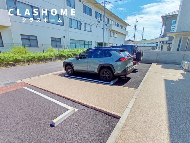 マーナ住吉　　　刈谷市近郊の賃貸はクラスホームの駐車場