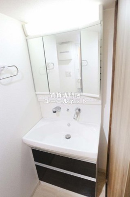 【独立洗面台】 | Grandir服部 | 清潔感ある独立洗面台で毎日気持ちよく♪