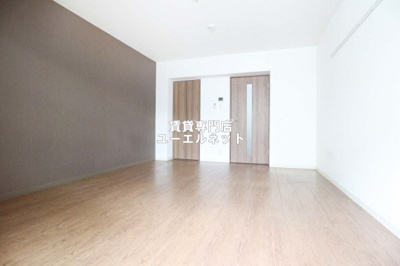 【寝室】 | Grandir服部 | 明るく開放感のある居室で、自分だけのくつろぎ空間を。