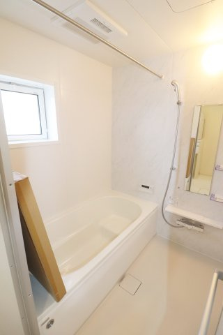 郡山市静町4期　　　　2号棟　　大成小学校、郡山第７中学区の浴室