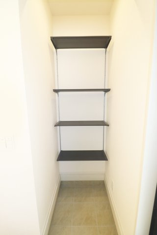 郡山市静町4期　　　　2号棟　　大成小学校、郡山第７中学区の玄関