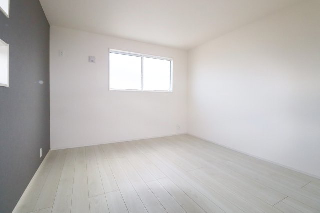 郡山市静町4期　　　　2号棟　　大成小学校、郡山第７中学区の洋室