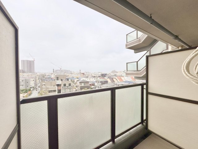 サンライフ一之江のバルコニー