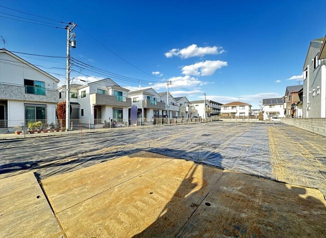 【外観】 | 志木市中宗岡5丁目　建築条件なし売地　全5区画　(志木本店) | 販売現地／2026年2月2日撮影　
全5区画の整った区画にお好きなハウスメーカーでご建築いただけます。