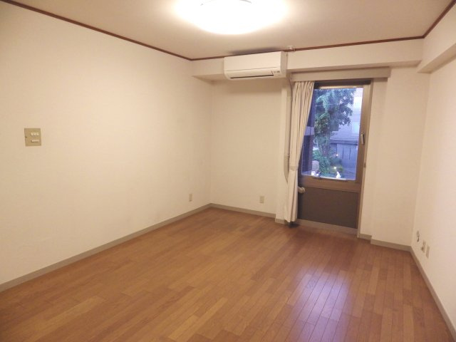 本郷ウッドフィールドの居間・リビング