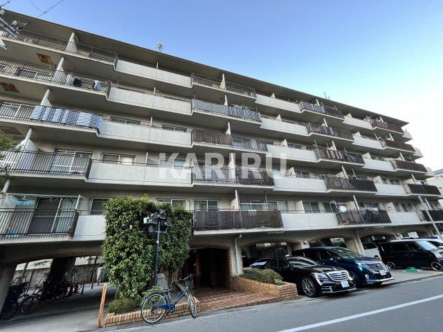 リバーサイドニッシン城東ハイツの外観