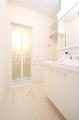 【洗面所】 | ロイヤルコート曰佐