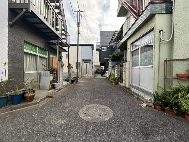世田谷区上祖師谷　建築条件付売地の前面道路含む現地写真|2025.11.22撮影