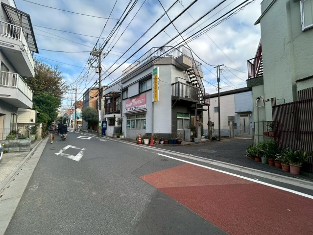 世田谷区上祖師谷　建築条件付売地の前面道路含む現地写真|2025.11.22撮影