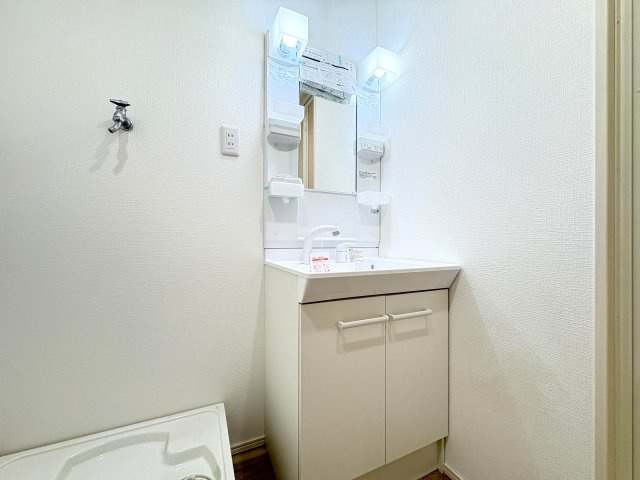 西新井大師扇スカイハイツの独立洗面台