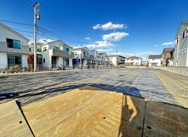 【外観】 | 志木市中宗岡5丁目　建築条件なし売地　全5区画　(志木本店) | 販売現地／2026年2月2日撮影　
志木市は保育園や幼稚園が充実しているので共働きのご家庭にもオススメなエリアです。