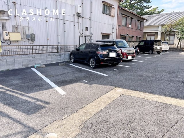 ドミールアン　　　刈谷市近郊の賃貸はクラスホーム刈谷店の駐車場